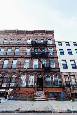 Rented by Nooklyn NYC LLC | media 43