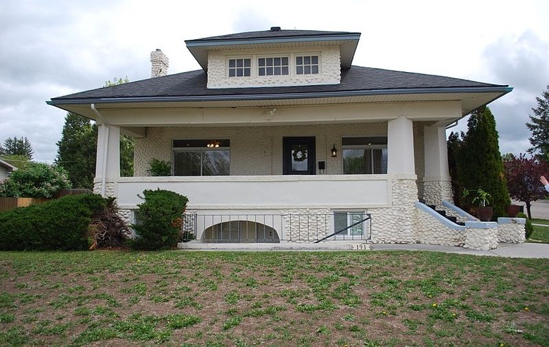 1st image of 191 S Milton Ave #1