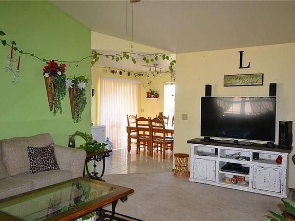 3rd image of 1301 Brentwood Ln
