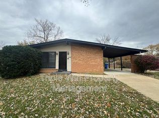 1105 Cheyenne Dr, Florissant, MO 63033