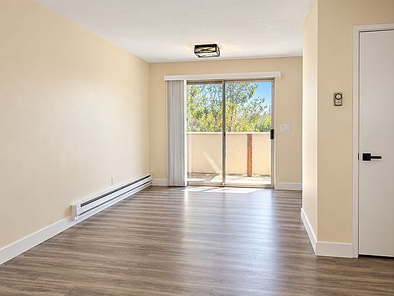 5th image of 1002 Railroad Ave APT 6
