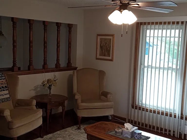 4911 Buena Vista St — Photo 2