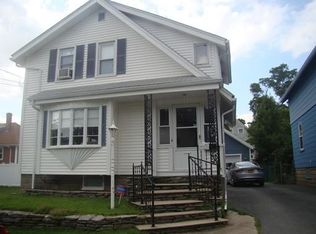 32 Hedge St, Fairhaven, MA 02719
