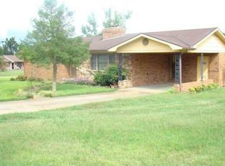 3615 Lakeview Dr, Union City, TN 38261