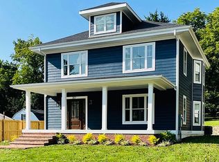 307 W High St, Mount Sterling, KY 40353