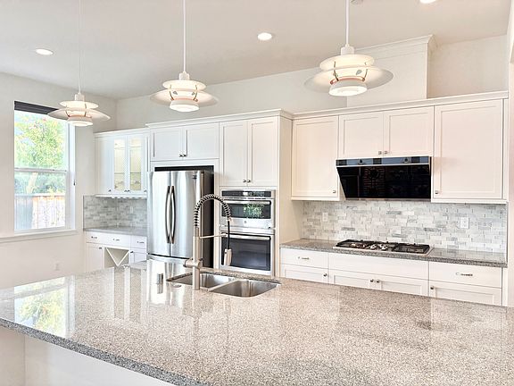 2nd image of 8427 Peninsula Way