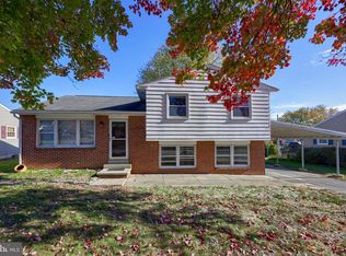 67 Fresh Meadow Dr, Lancaster, PA 17603