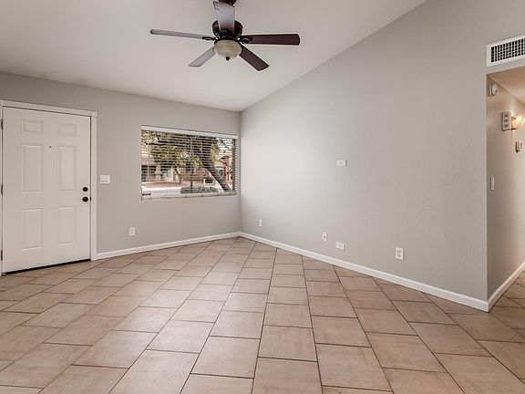 4th image of 11113 W Campbell Ave