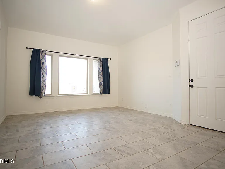 14380 Tobe Davis — Photo 3