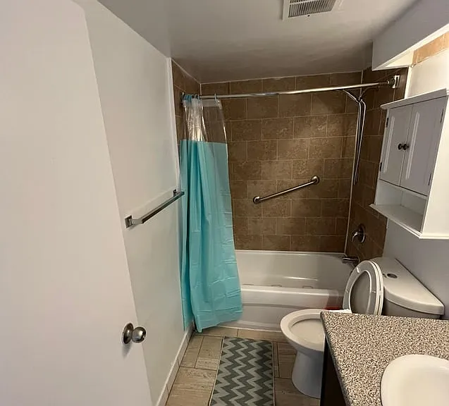 111 Davisville Ave #617A — Photo 4