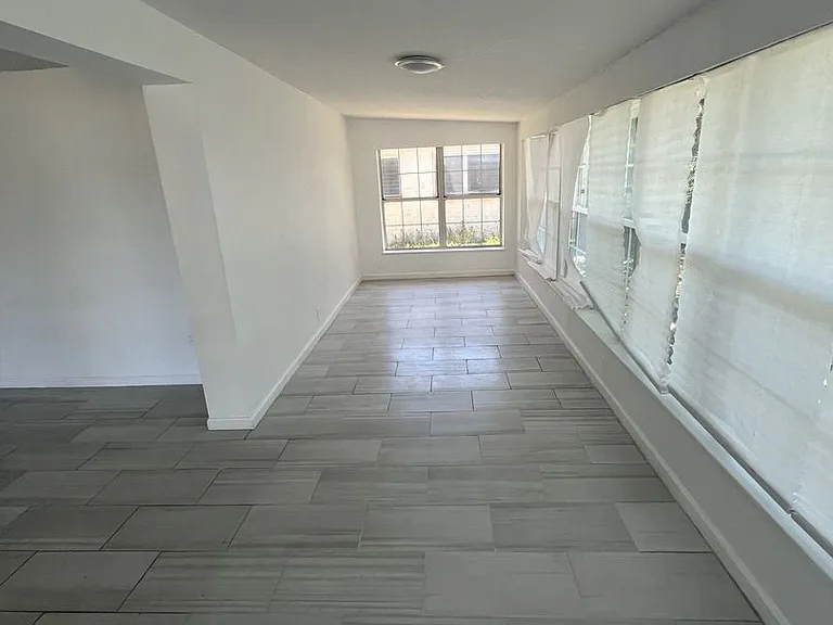 43 Alamanda Dr — Photo 4