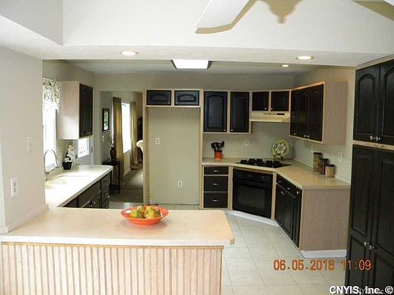 2nd image of 101 Kimberly Dr W