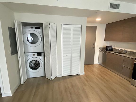 2nd image of 1502 NE Miami Pl #2204