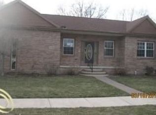 9768 Janet St, Taylor, MI 48180