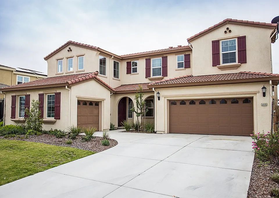 1st image of 5695 Saratoga Cir