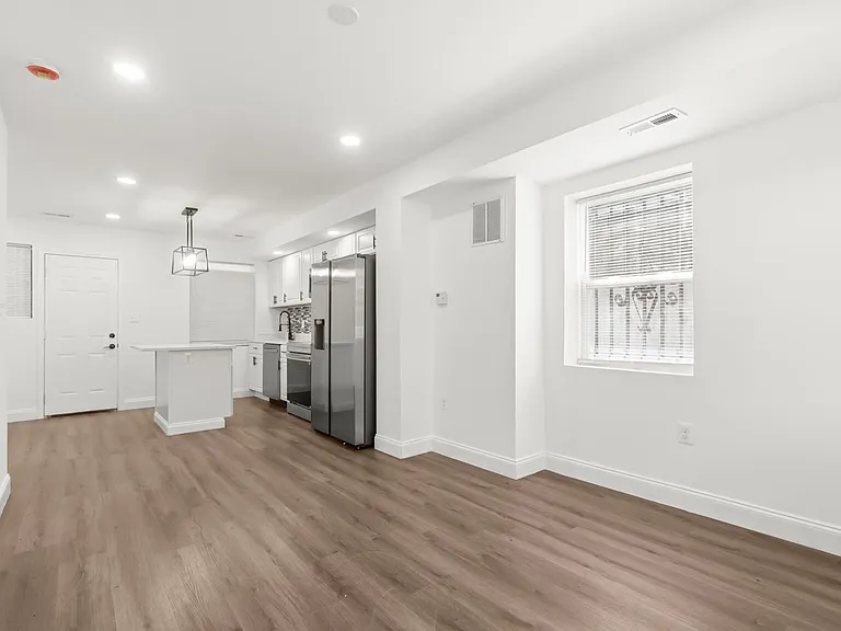 3817 Saint Margaret St #1 — Photo 6