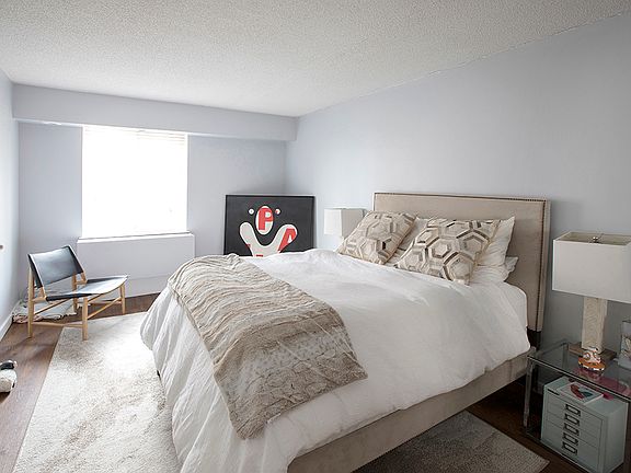4th image of 300 Rector Pl APT 9E