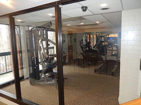 3rd image of 1840 Huntington Blvd APT 308