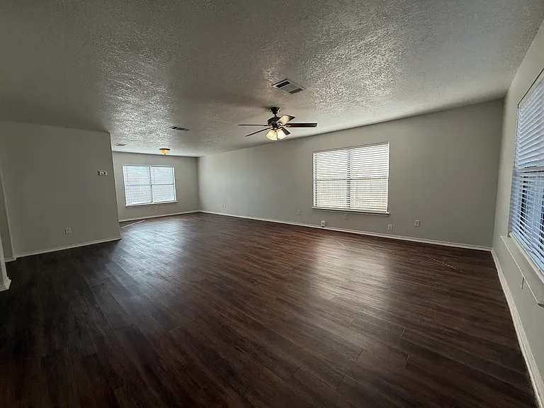 8138 Elktree Pass — Photo 4