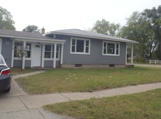 1052 Whiting St SW, Wyoming, MI 49509