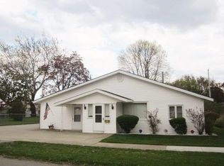 1615 22nd Ave, Menominee, MI 49858
