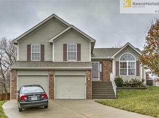 5616 N Mercier Dr, Kansas City, MO 64118