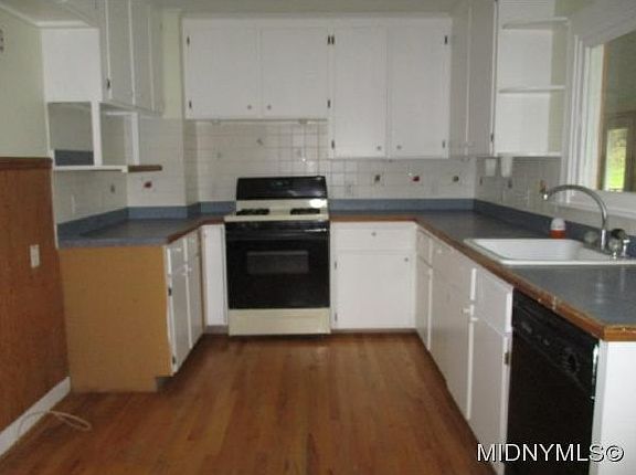 2nd image of 296 W Monroe St
