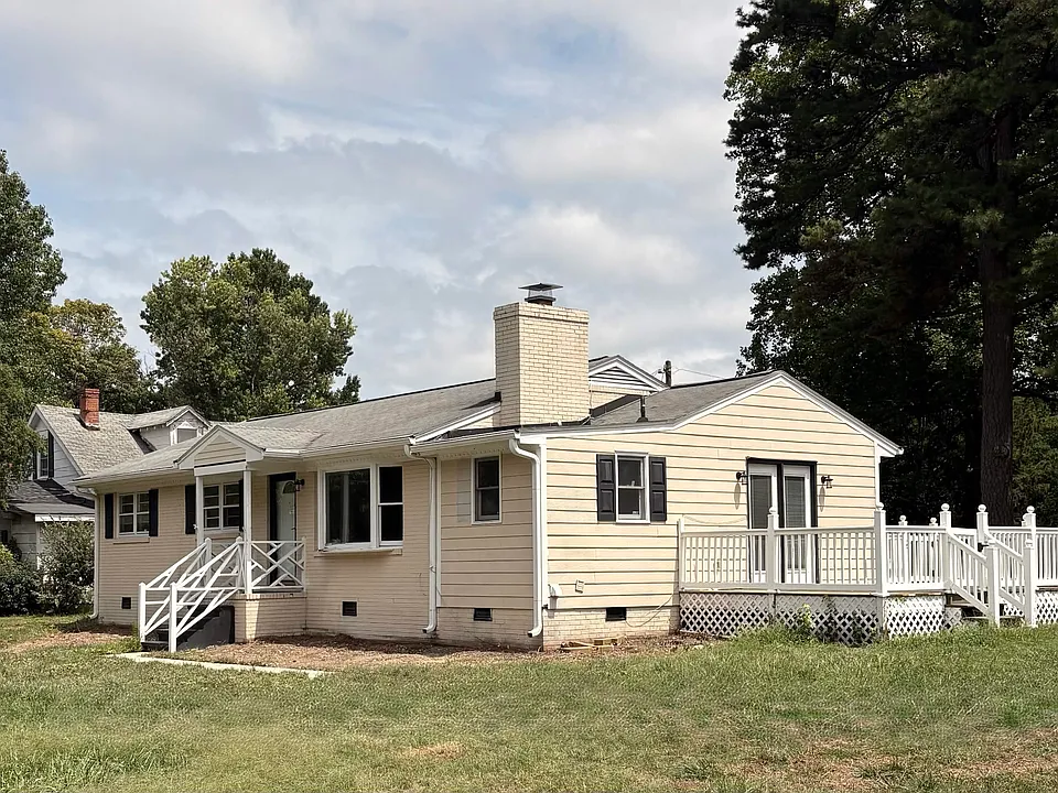 1417 Pisgah Church Rd