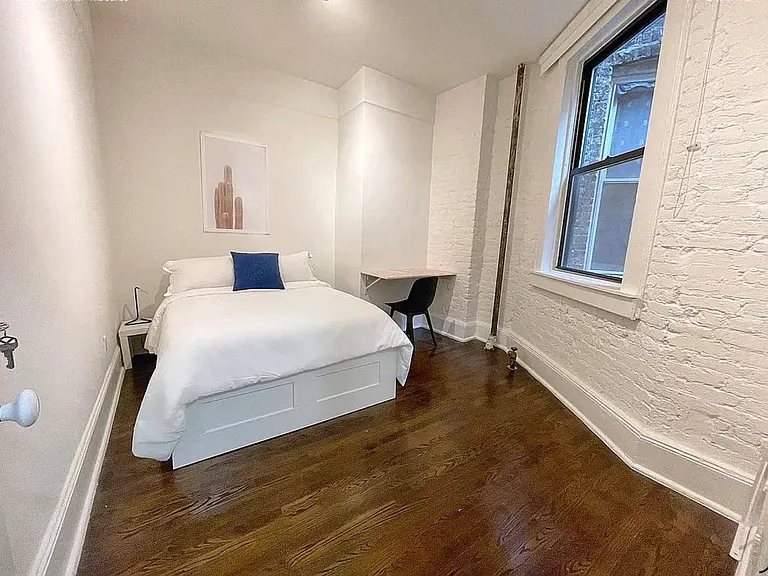 516 E 11th St #2A — Photo 12