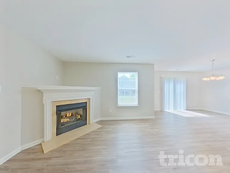 503 Ethel Ct — Photo 3