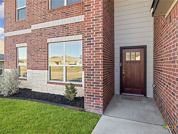 3rd image of 1411 Justice Dr