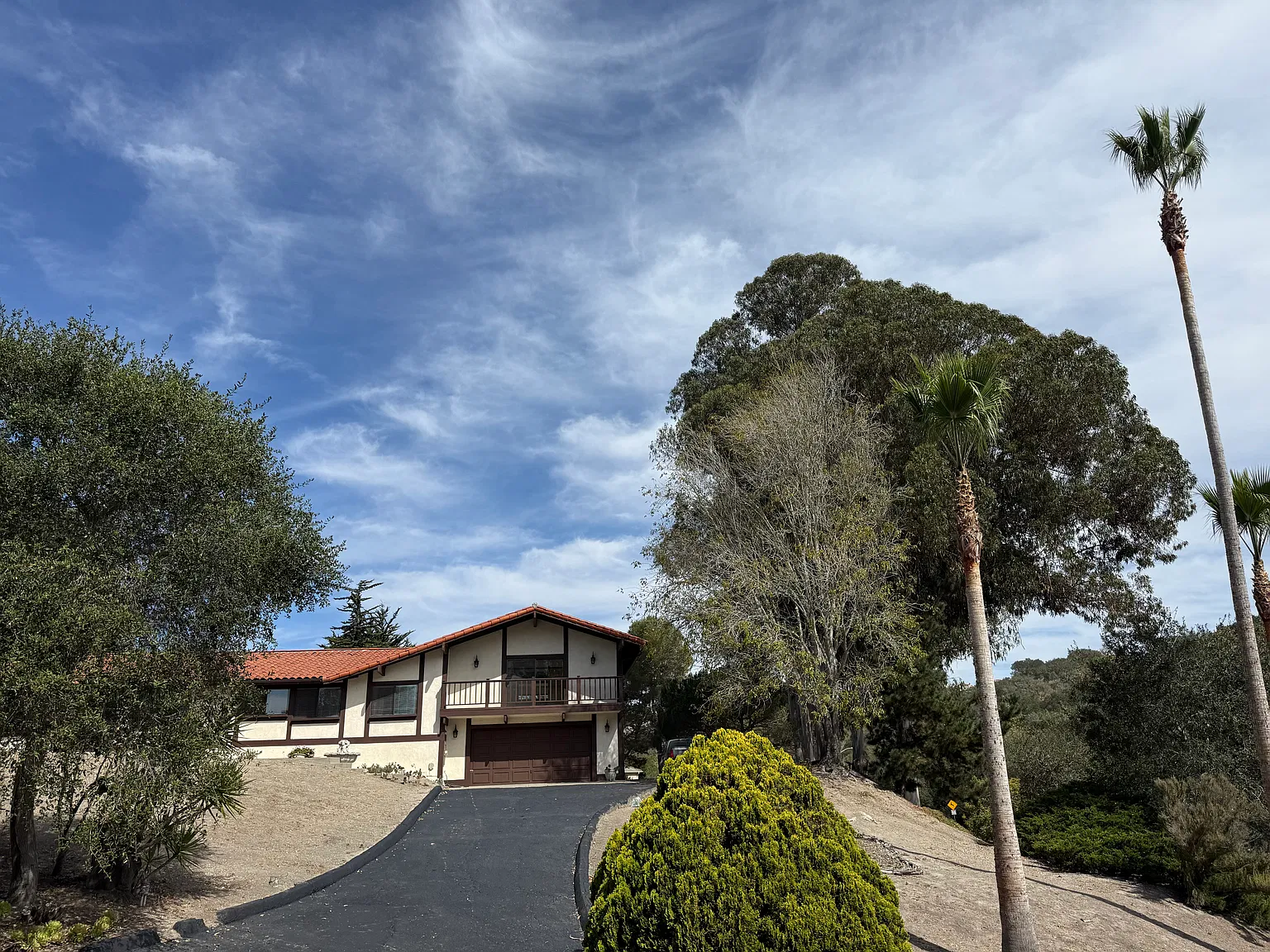 3 bed, 2311 sqft, $4,500 — Photo 4