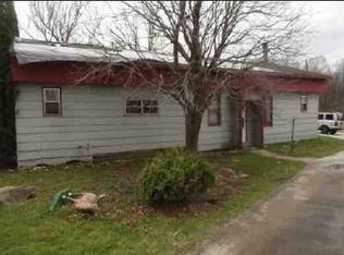 8495 Burr Oak Rd, Roscoe, IL 61073