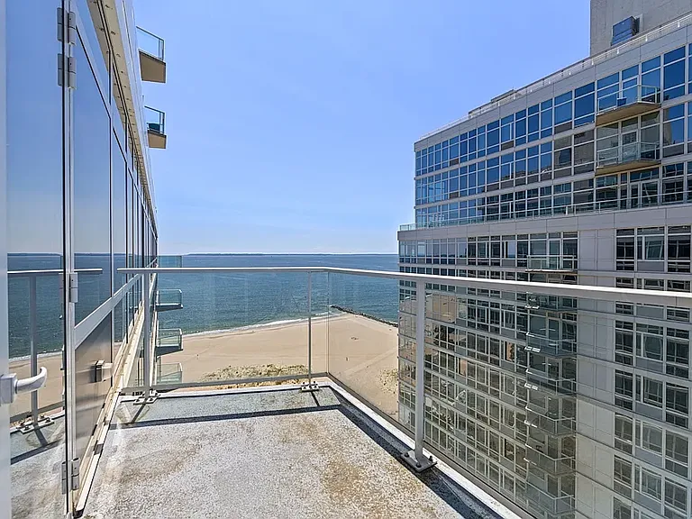 1 Ocean Dr #E19E — Photo 18