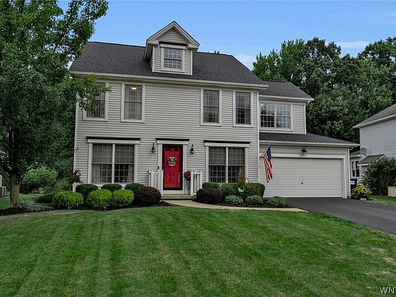 2nd image of 2325 Winterberry Dr