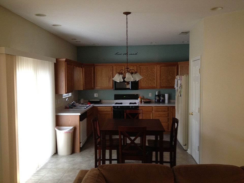 2nd image of 3900 Juniper Trl