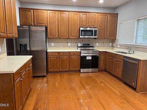 3rd image of 290 Joshua Glen Ln