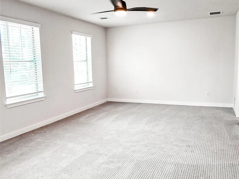 225 John Webster St — Photo 29