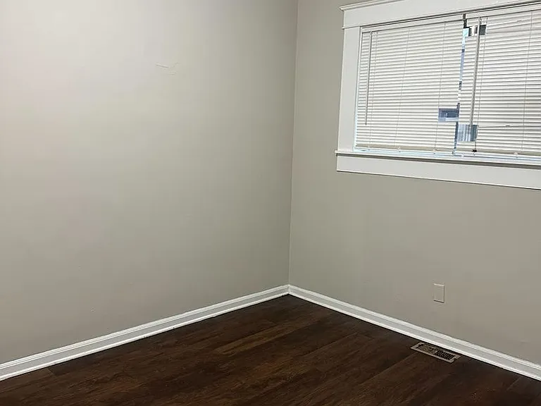 1731 Exeter Ave — Photo 14
