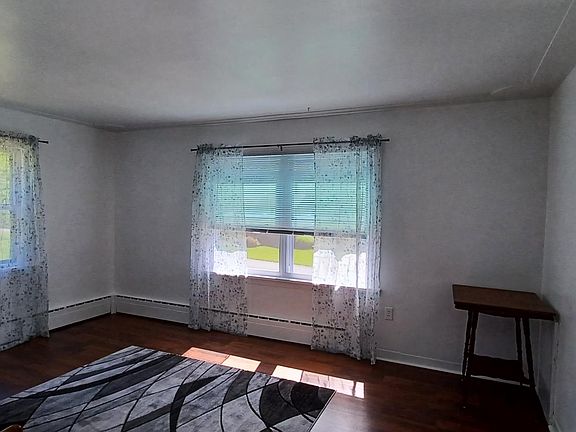 4th image of 232 N Lake St SE #3