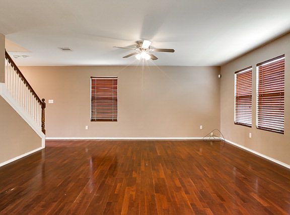 4th image of 2208 Diplomat Dr