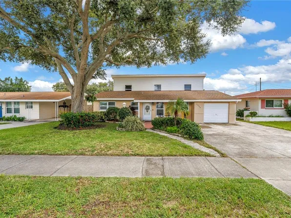 7999 RIDGE ROAD, SEMINOLE, FL 33772
