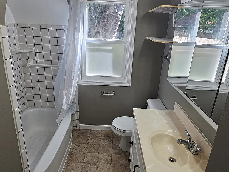 1445 Garland St — Photo 6