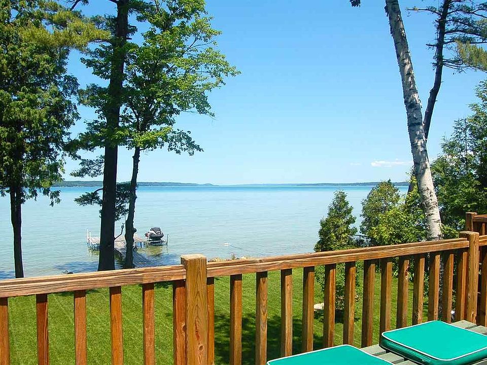 6524 Crystal Beach Rd NW, Rapid City, MI 49676 Zillow