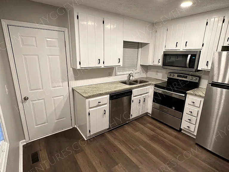 1209 Old Magnolia Way #A — Photo 1