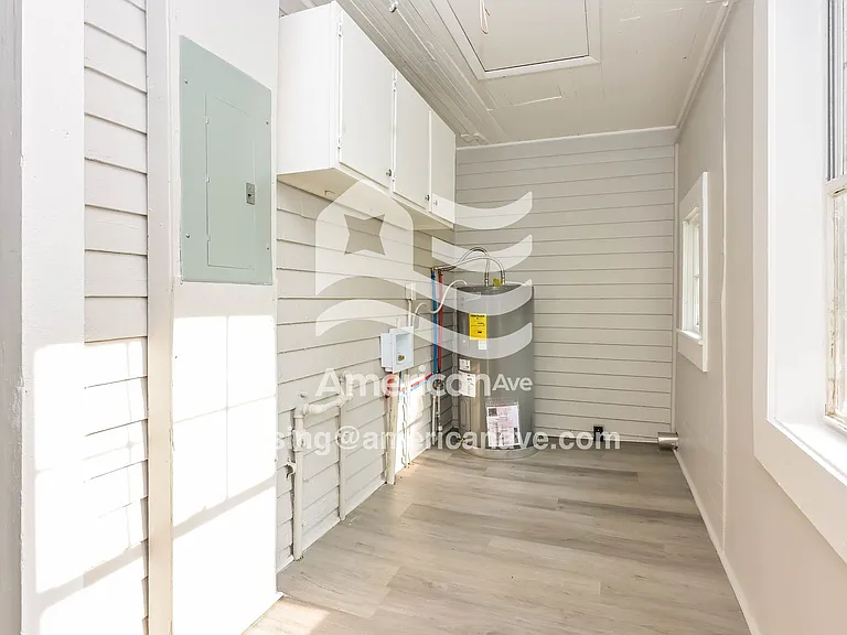 845237_014_laundry_room_14.jpg