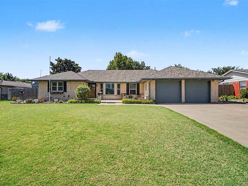 1st image of 2804 NW Tomlin Pl