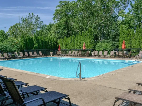 936 Perry St APT 214, Columbus, OH 43215