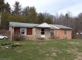 205 Rambank Rd, Marshall, NC 28753