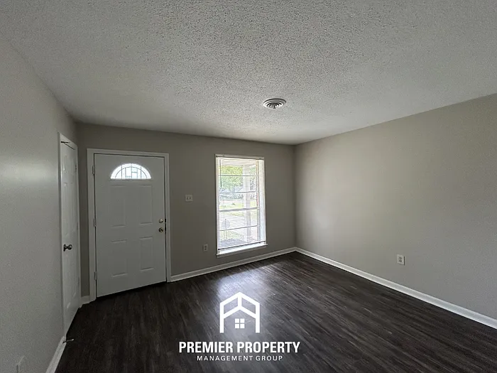 Building Photo - 970 Millcreek Pl
